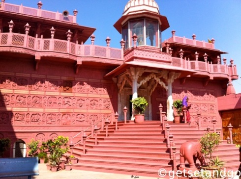The main entrance of the temple